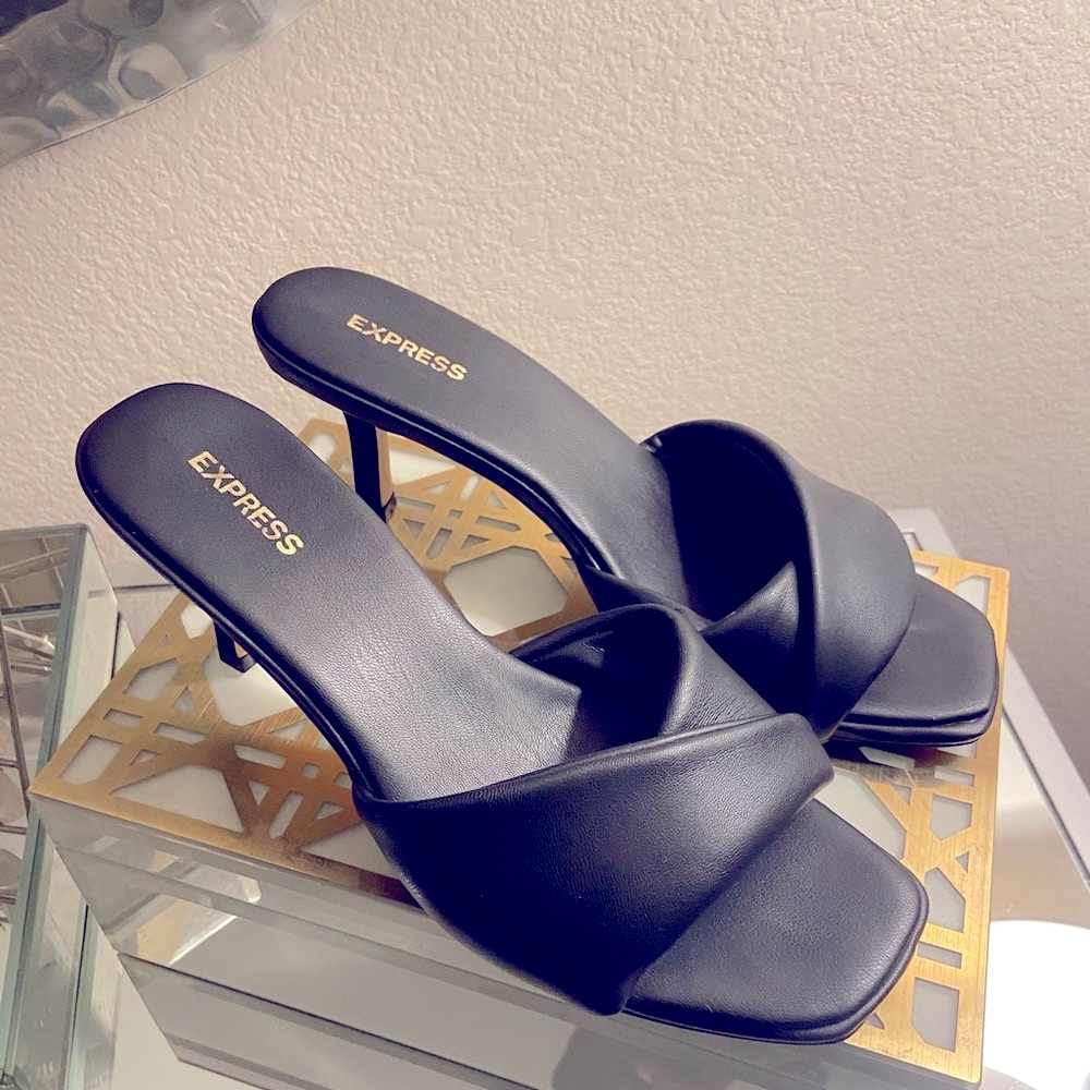 Almost New Black Express wrap band square toe heeled sandal.